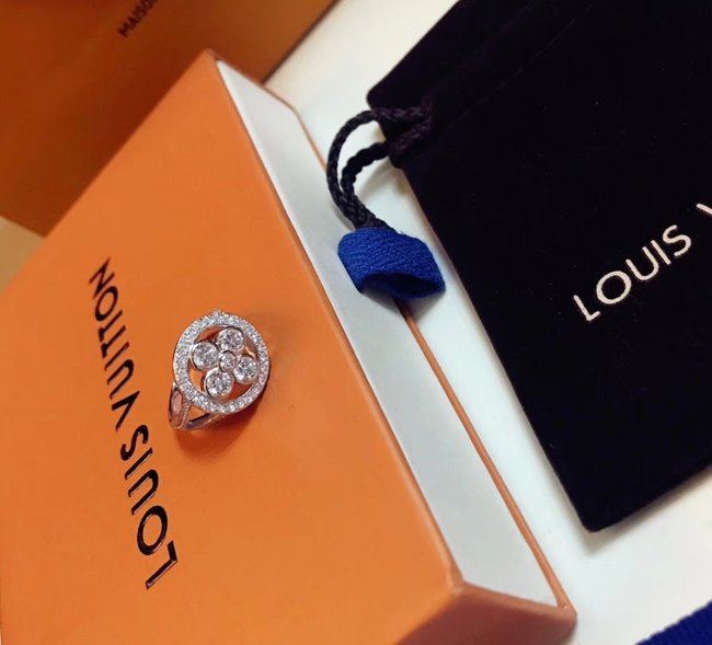 Louis Vuitton ring CSJ70001343