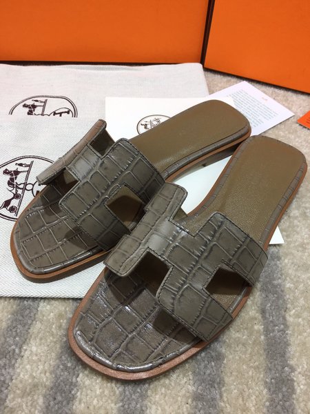 Hermes H series classic slippers