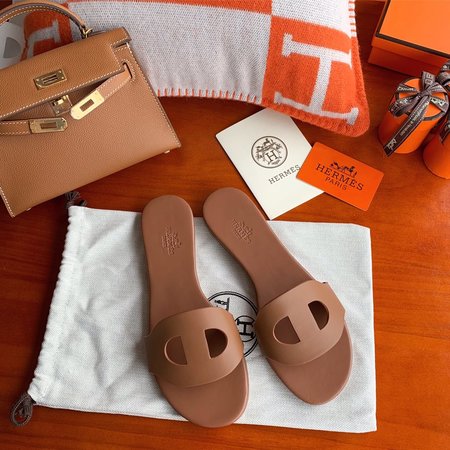 Hermes Classic slippers