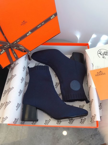 Hermes The brand s first socks and boots heel height: 6cm