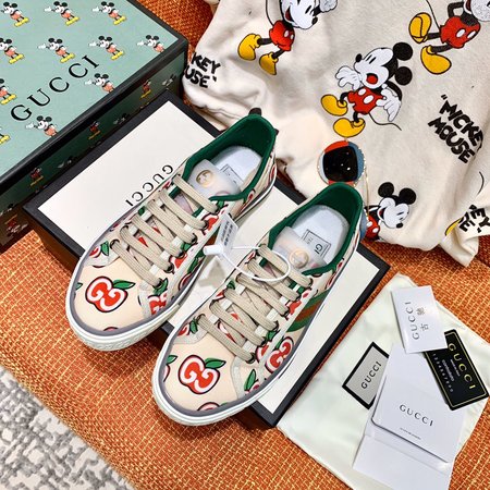 Gucci Double G embroidery material 3D cartoon Mickey canvas shoes