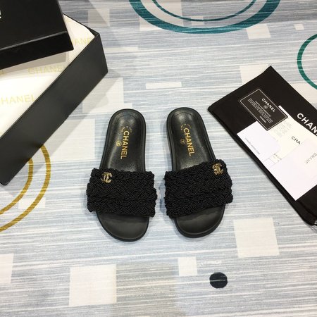 Chanel CC series casual slippers