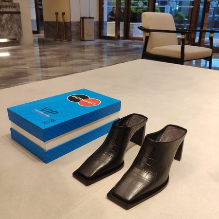 Balenciaga 8cm heel crocodile pattern leather women s shoes