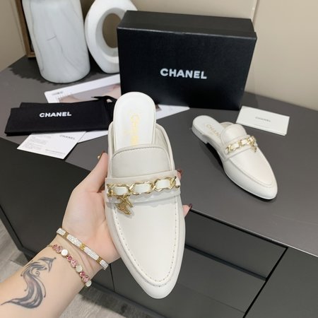 Chanel Imported sheepskin slippers