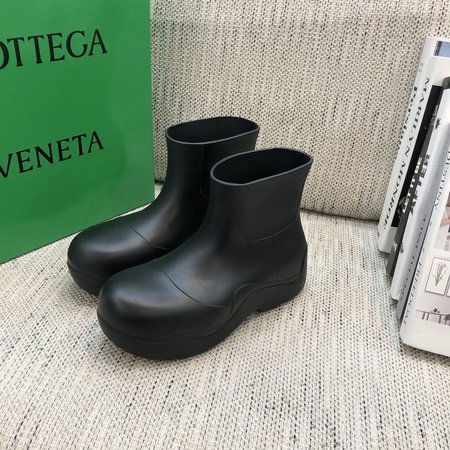 Bottega Veneta Environmental protection soft rubber boots