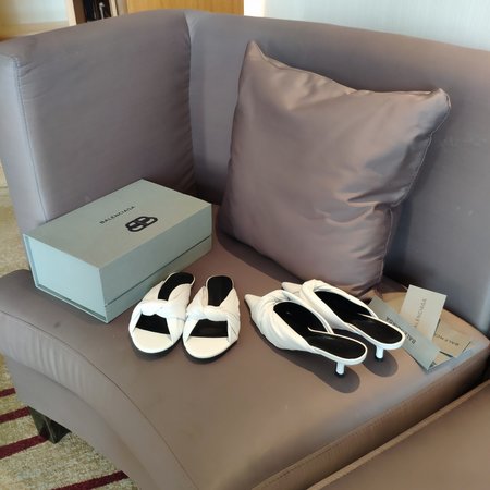 Balenciaga Leather soft high heel/flat slippers