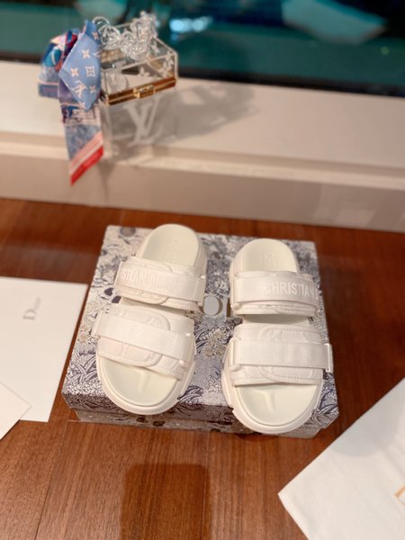 Dior embroidered platform slides