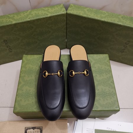 Gucci Horsebit leather slippers