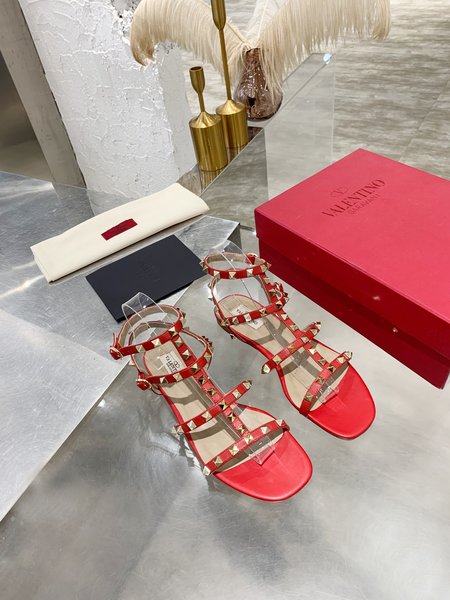 Valentino studded classic sandals