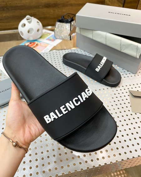 Balenciaga flip flop sandals