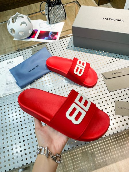 Balenciaga flip flop sandals