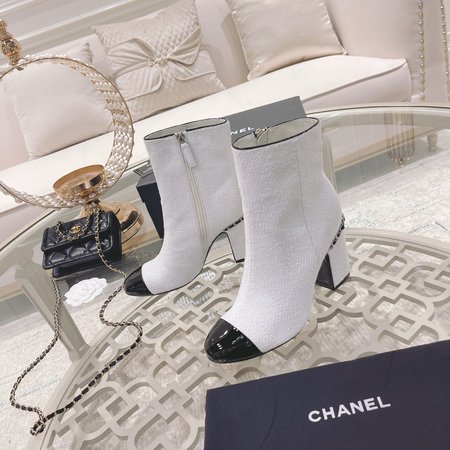 Chanel Cowhide mid-boots, zipper hardware logo buckle, inner lambskin heel 8cm