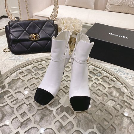 Chanel Series leather boots