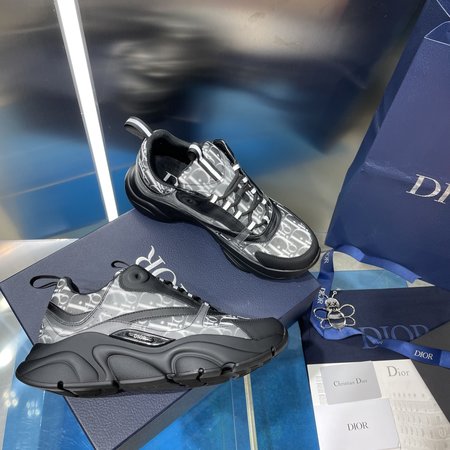 Dior The classic B sneaker perfect re-enactment