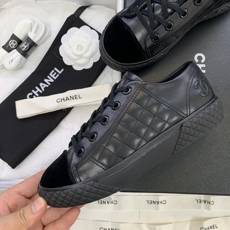 Chanel Vintage leather rhomboid Low Top casual shoes