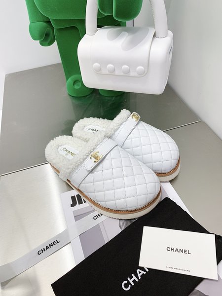 Chanel Sheep curl platform slippers