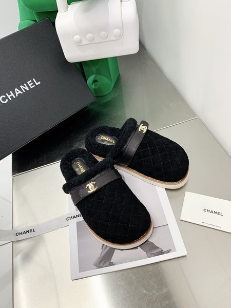 Chanel Sheep curl platform slippers