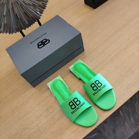 Balenciaga BB square heel flat slippers