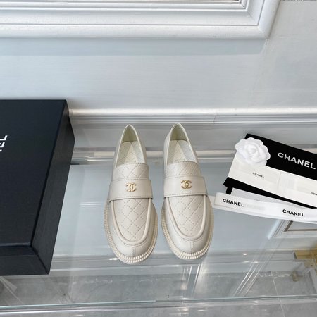 Chanel CC logo diamond leather shoes