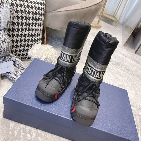 Dior snow boots