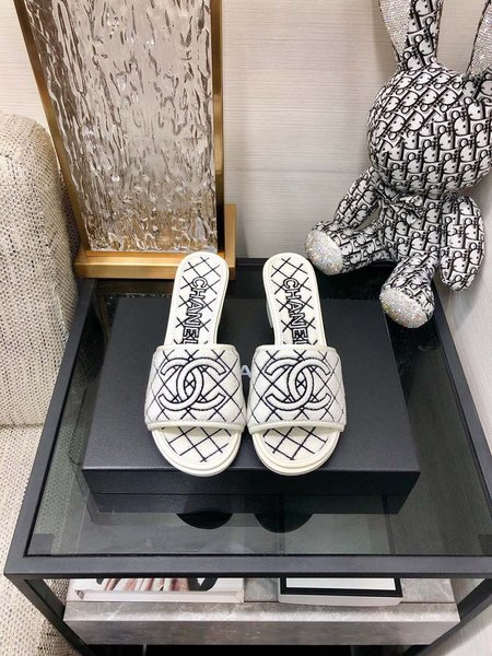 Chanel unique embroidered shoes