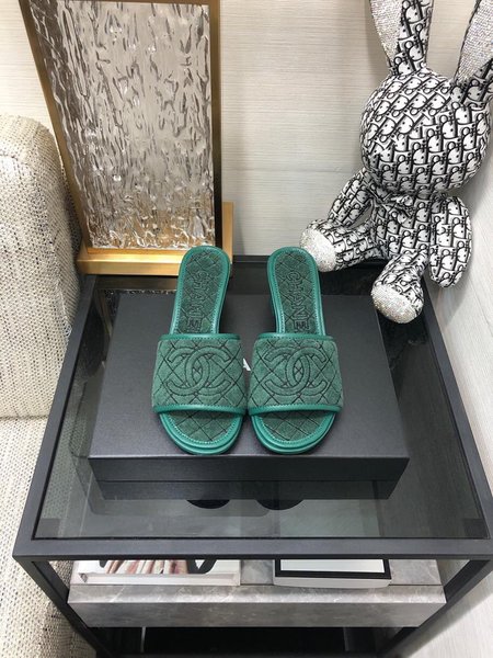 Chanel unique embroidered shoes