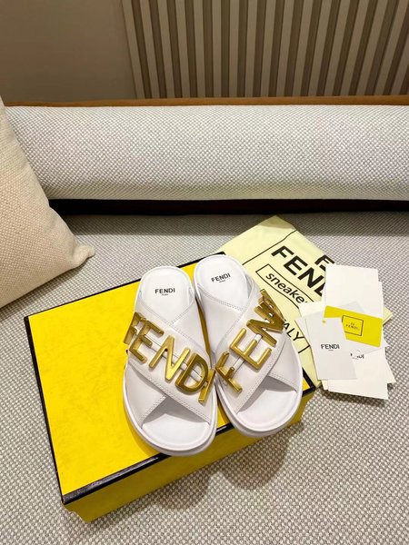 Fendi Metal Big Logo Slippers