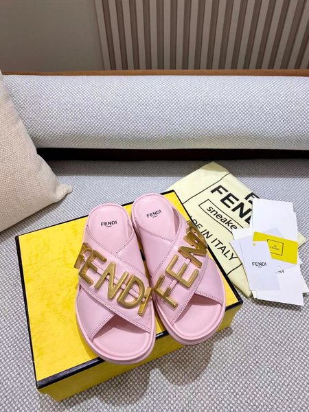 Fendi Metal Big Logo Slippers