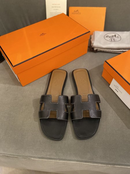 Hermes calf leather outsole slippers