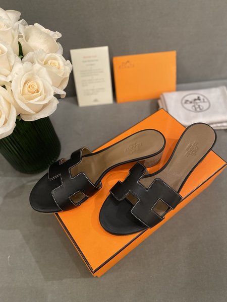 Hermes calf leather outsole slippers