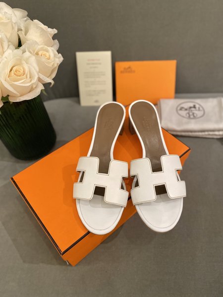 Hermes calf leather outsole slippers