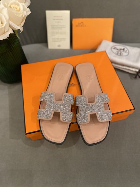 Hermes calf leather outsole slippers