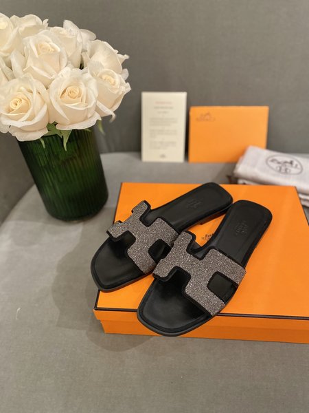 Hermes calf leather outsole slippers