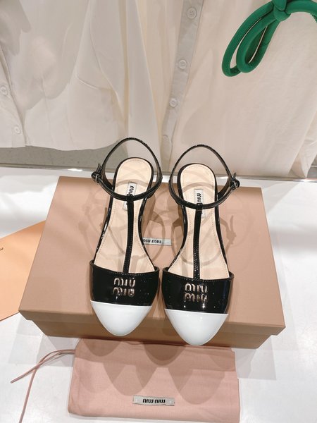 Miu Miu Logo calf sandals in patent leather