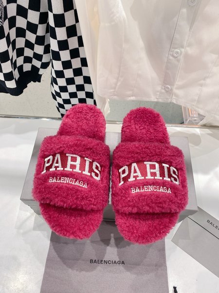 Balenciaga Fur slippers