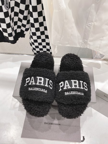 Balenciaga Fur slippers