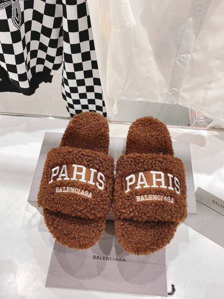 Balenciaga Fur slippers