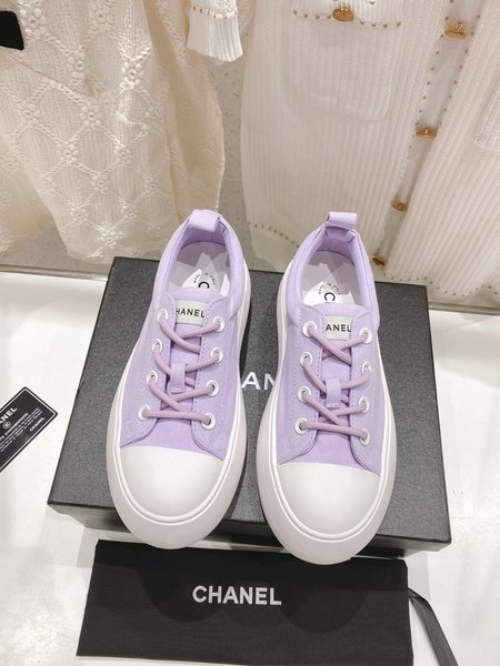 Chanel platform casual sneakers