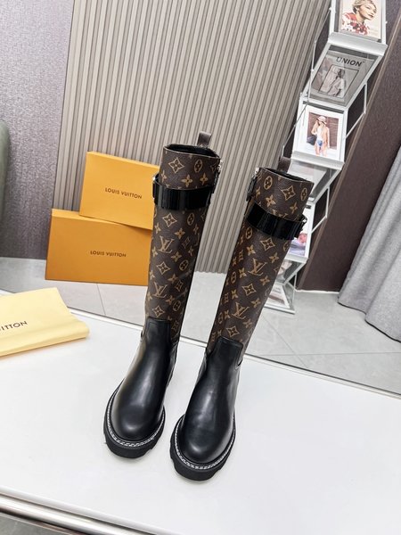 Louis Vuitton Grained cowhide boots