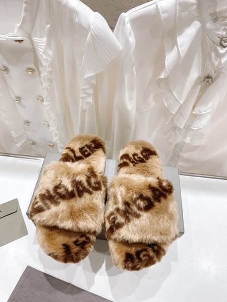 Balenciaga slippers