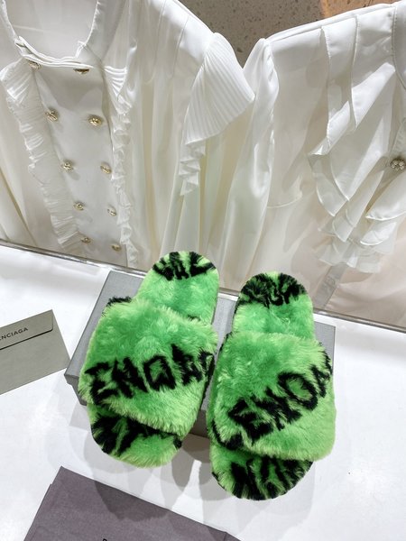 Balenciaga slippers