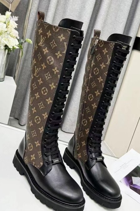 Louis Vuitton Territory flat boots