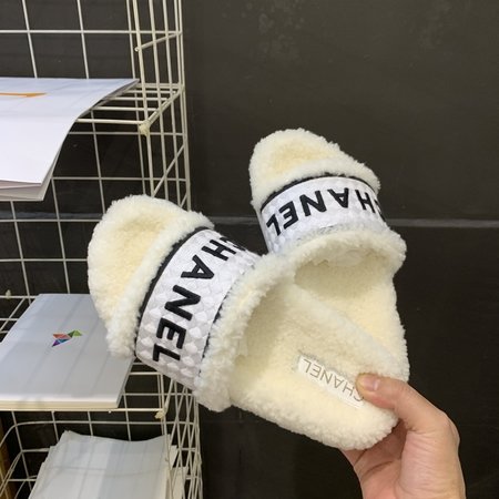 Chanel Pure fur integrated wool slippers