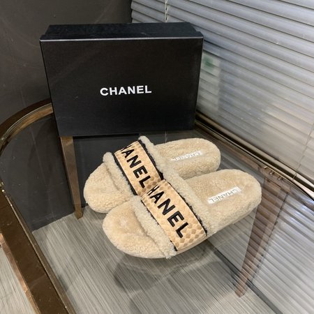 Chanel Pure fur integrated wool slippers