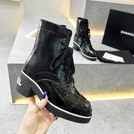 Chanel Glossy wrinkled calfskin ankle boots