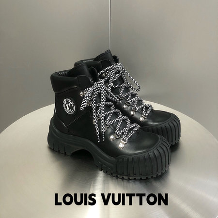 Louis Vuitton short boots