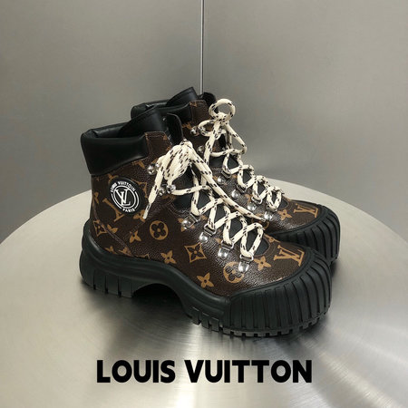 Louis Vuitton short boots