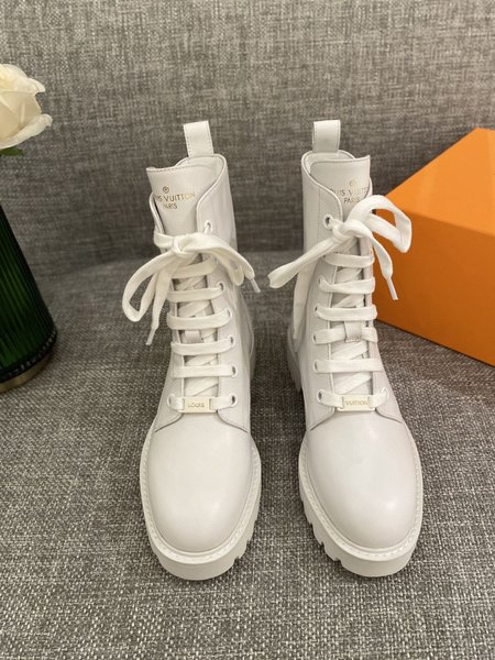 Louis Vuitton short boots