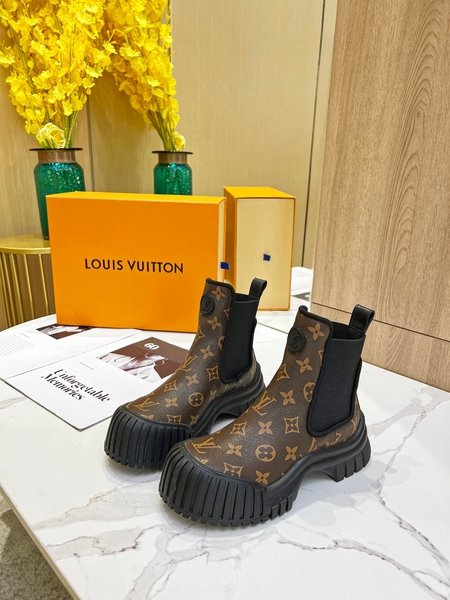 Louis Vuitton Black leather boots