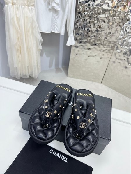 Chanel flip-up beach sandals